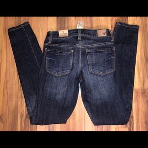 NWT AE Hi-Rise Skinny Jeans